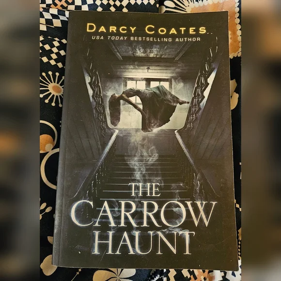 ✨️The Haunting of Leigh Harker and The Carrow Haunt Books - Picture 2 of 5